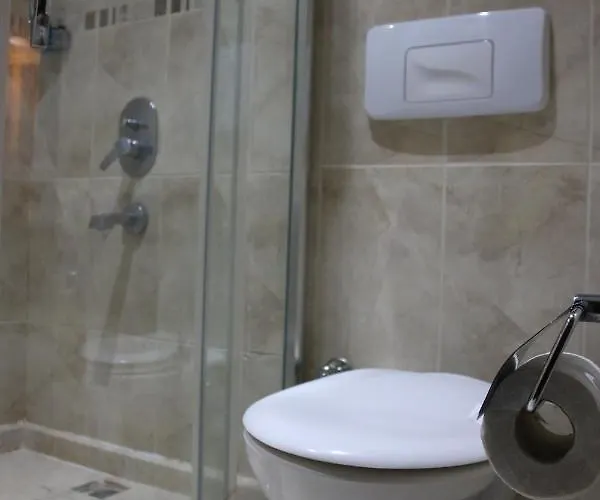 Grand Peninsula Hotel