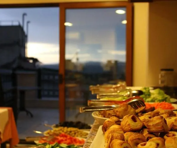 Hotel Grand Peninsula 2*