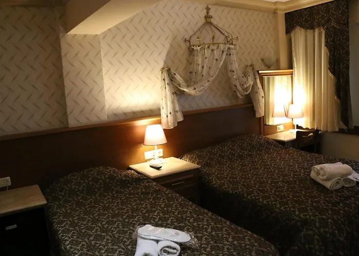 Hotel Grand Peninsula