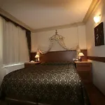 Otel Grand Peninsula